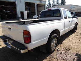 2000 Toyota Tacoma SR5 White Extended Cab 2.4L AT 2WD #Z23469
